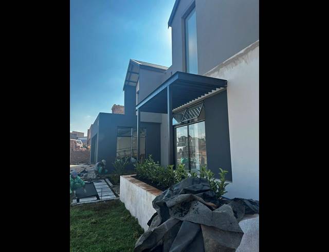 4 BEDROOM HOUSE FOR SALE IN FOUNTAINBROOK ESTATE